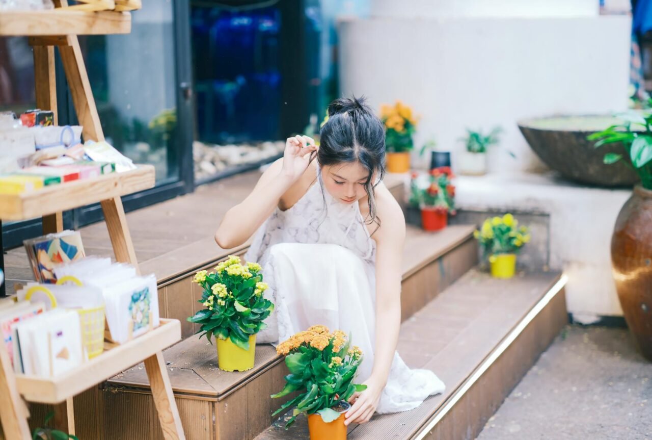 How to Revive a Dying Potted Plant Step by Step