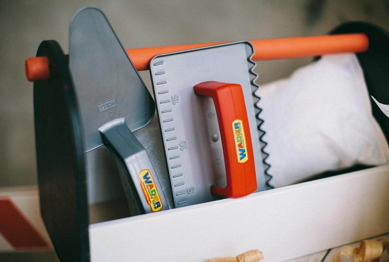 How to Build a Starter Gardening Toolkit on a Budget